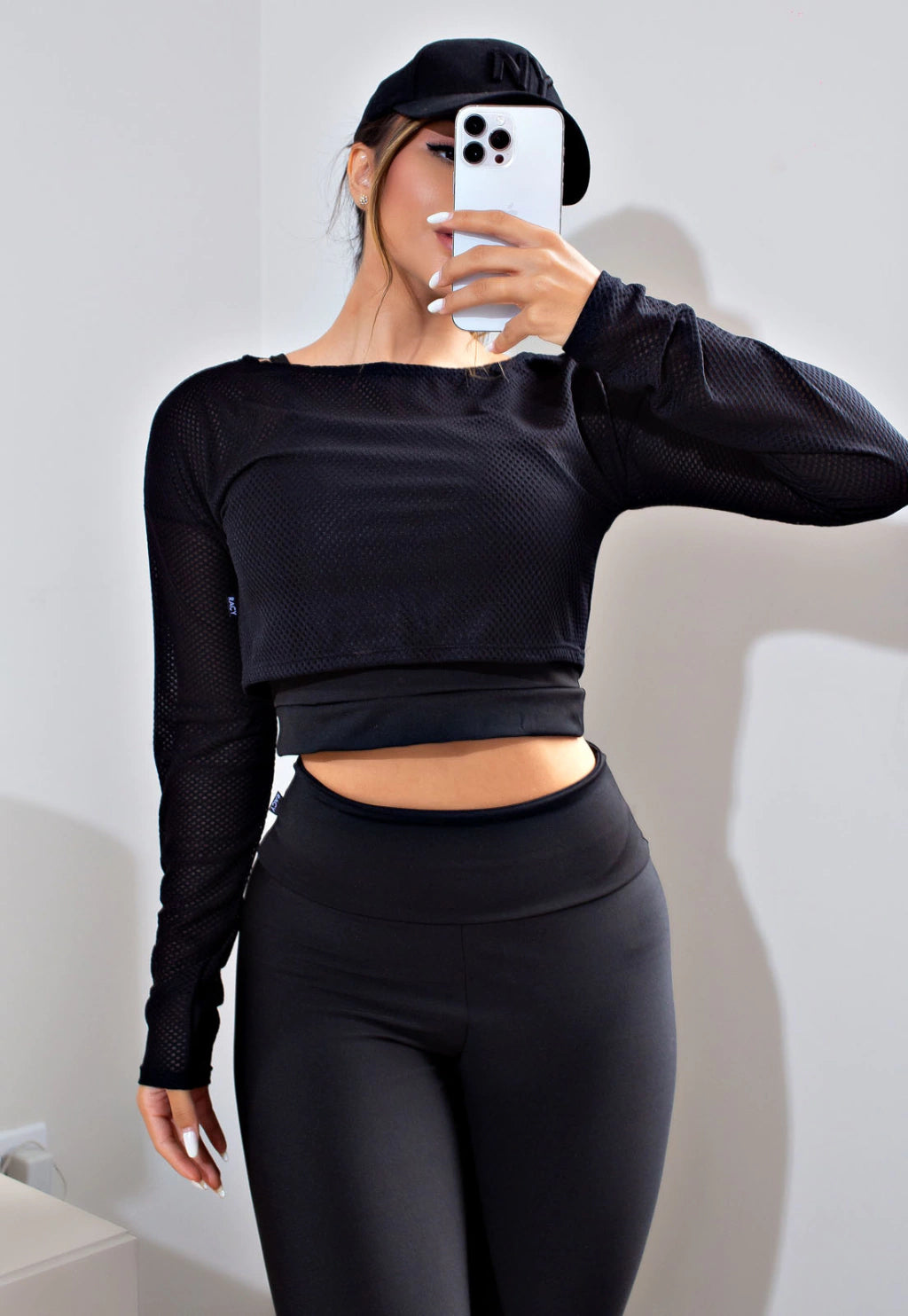 Conjunto e Calça com Detalhes em Dry e Fitness Cropped de Tela Dry | REF: CSV11