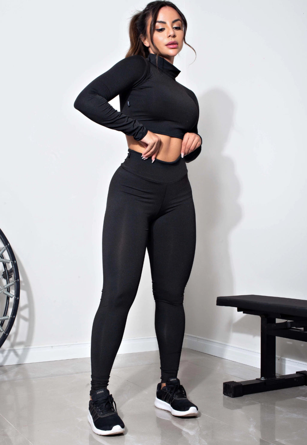 Fitness Cropped Manga Longa e Calça Legging Preto Conjunto Fitness | REF: LX103